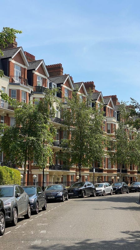 Flat Essendine Road in City of Westminster