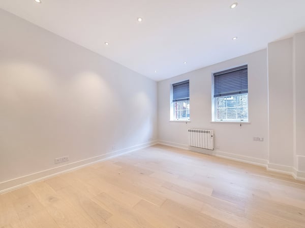 Flat Shelton Street in City of Westminster
