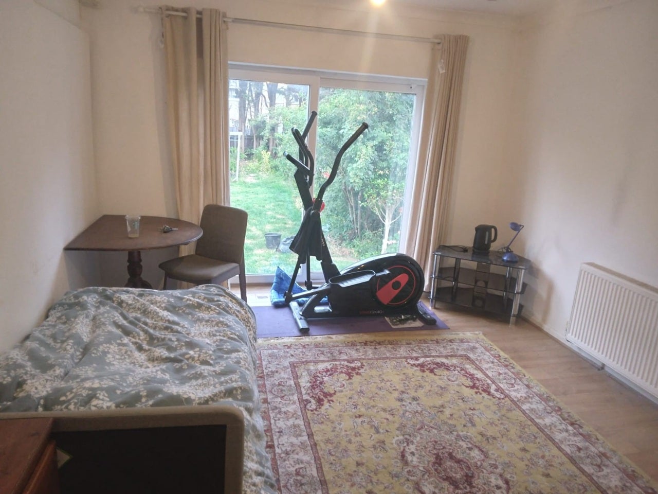Room Grasmere Gardens in Greater London