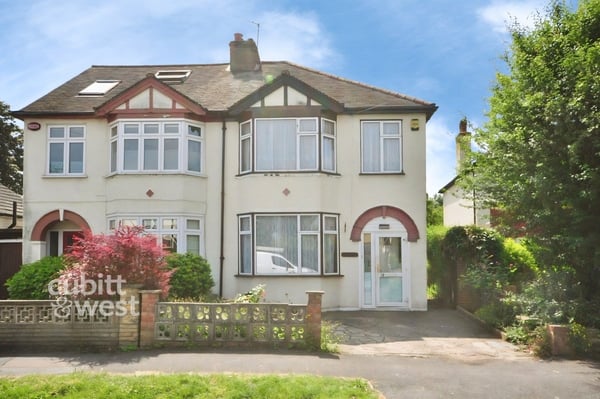 House Holton Hill in Brighton