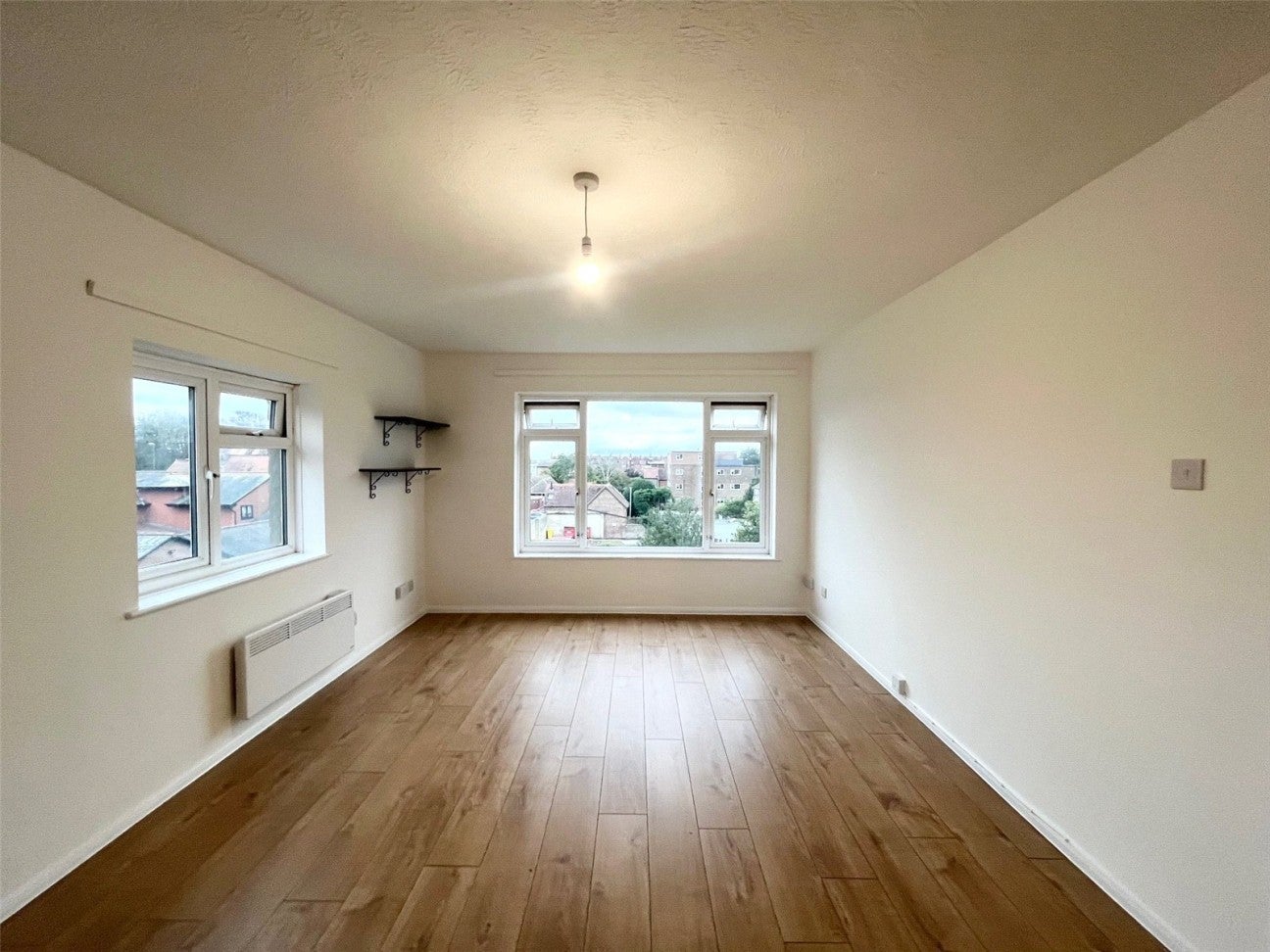 Flat Maltravers Road in Arun