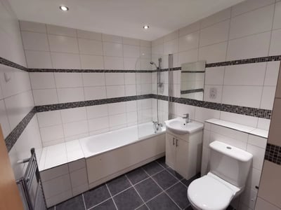 Flat Uxbridge Road in Greater London