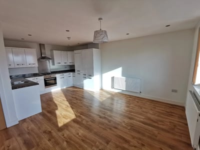Flat Uxbridge Road in Greater London