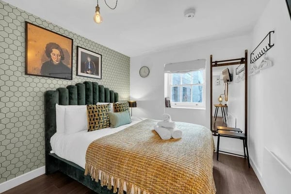 Flat St. John Street in Greater London