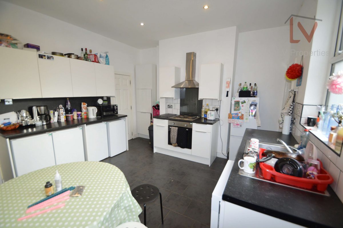 Flat Hartley Avenue in Leeds