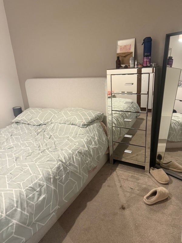 Flat Ordsall Lane in Salford