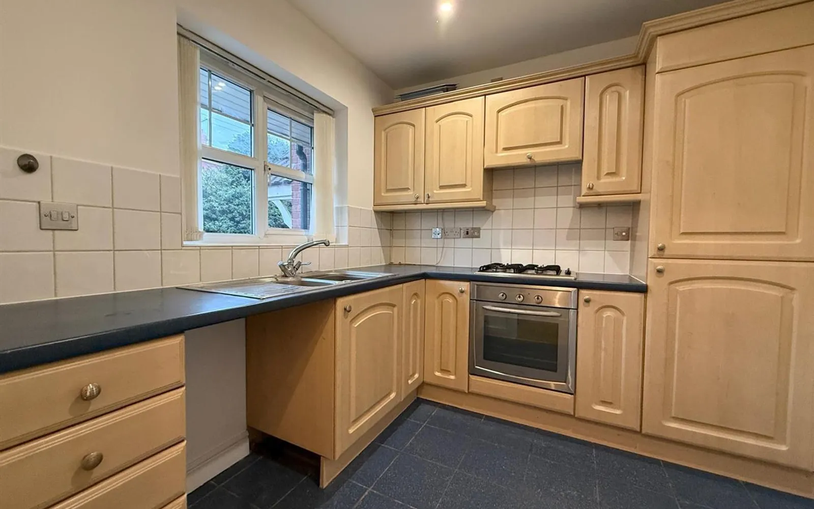 House Windmill Hill in Dudley
