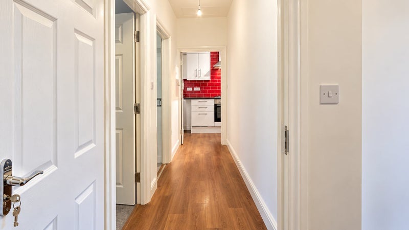 Room Coll's Road in Greater London