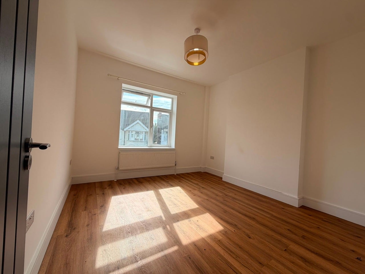 Flat Hillborough Road in Luton