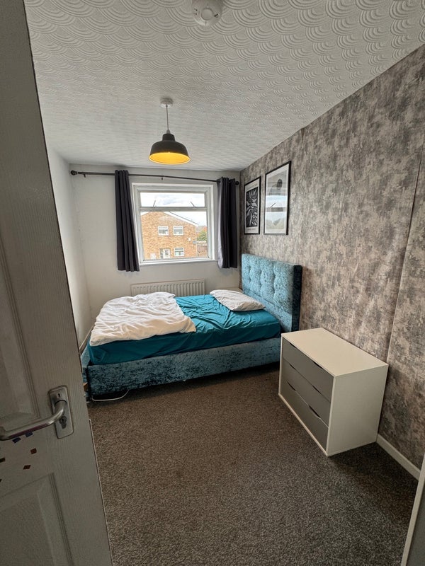 Room Hamilton Drive in Sandwell