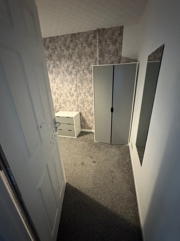 Room Hamilton Drive in Sandwell