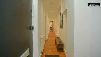 Flat Inverness Terrace in City of Westminster