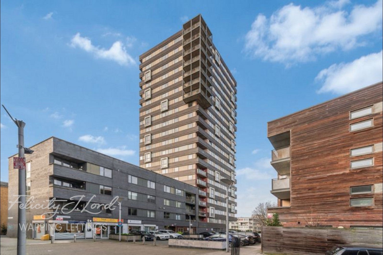 Flat Spencer Way in Greater London