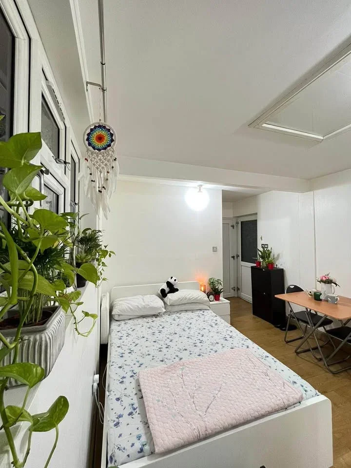 Flat Lord Gardens in Greater London