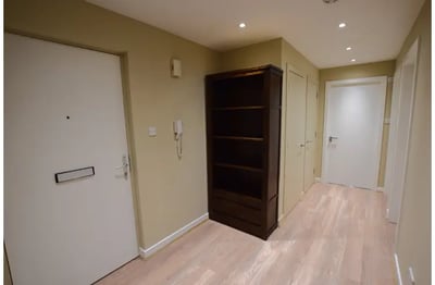 Flat Salamander Court in City of Edinburgh