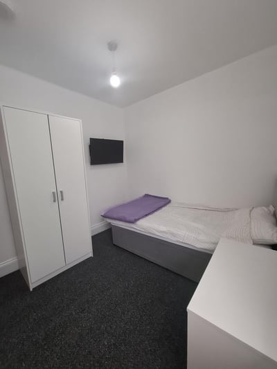 Room Wellington Street in Grimsby