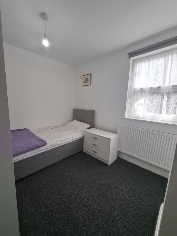 Room Wellington Street in Grimsby