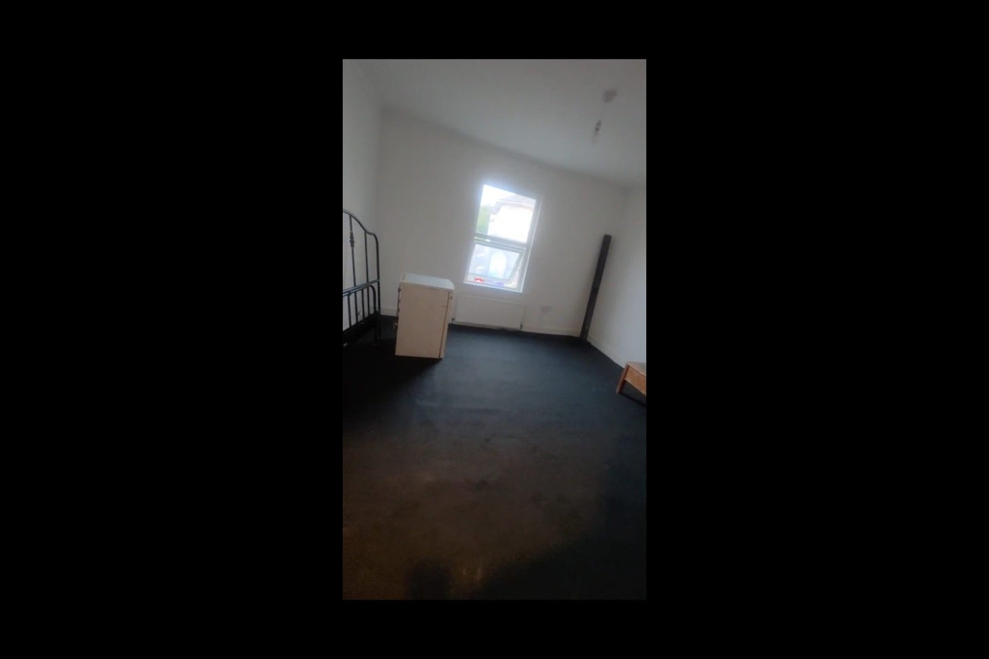 Room Camden Road in Tunbridge Wells