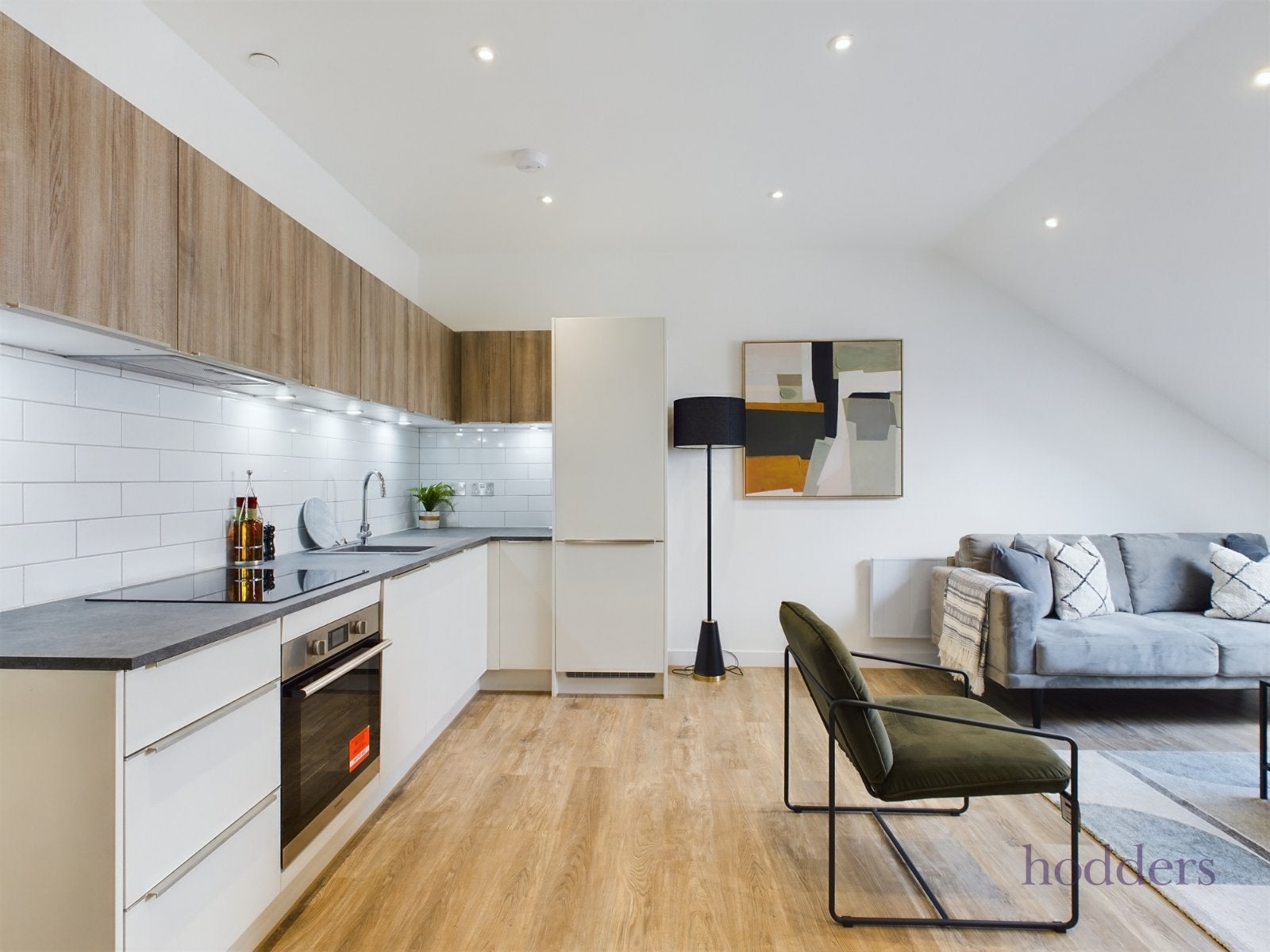 Flat London Road in Borough of Spelthorne