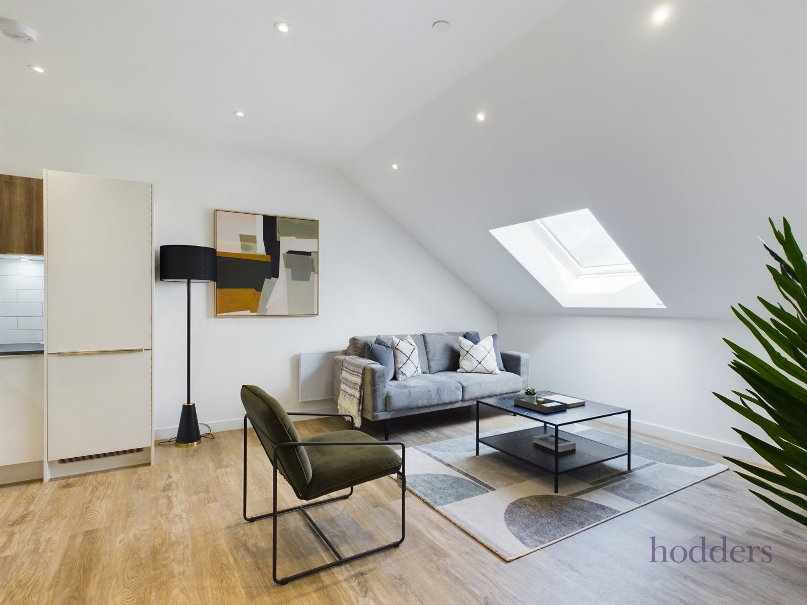 Flat London Road in Borough of Spelthorne