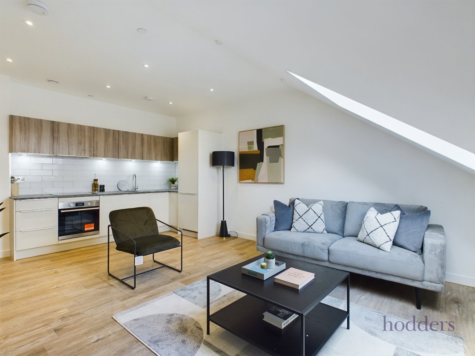 Flat London Road in Borough of Spelthorne