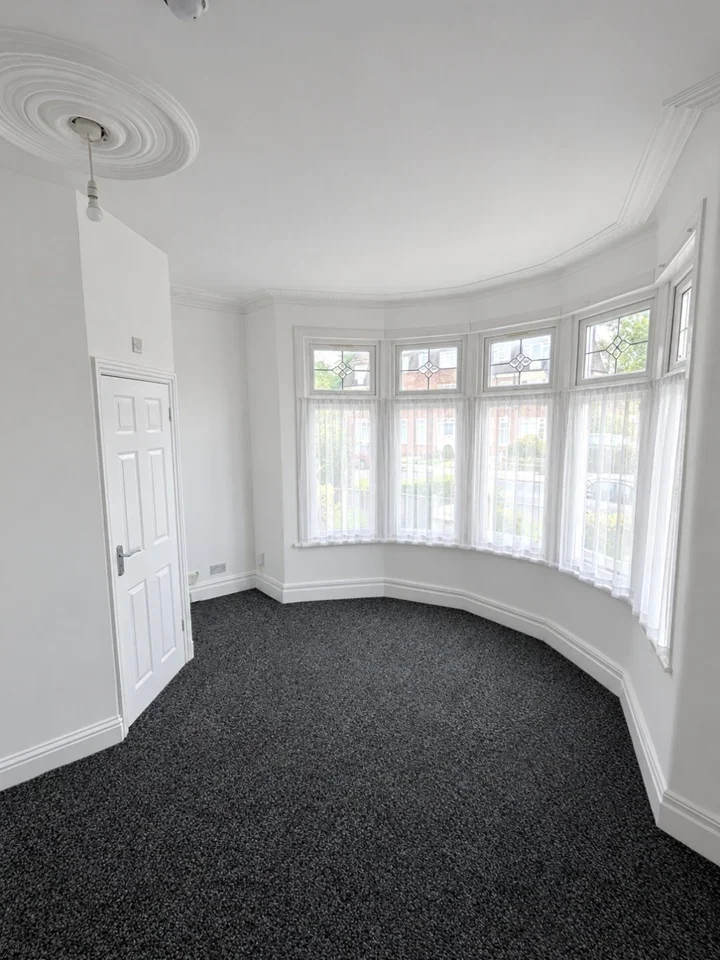 Room Goodmayes Lane in Greater London