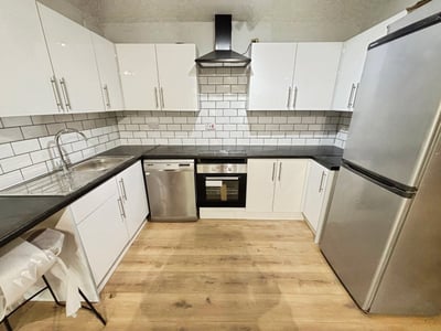 Flat Aldborough Close in Manchester