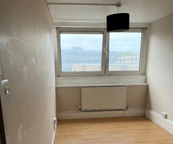 Flat Milburn Lane in Greater London