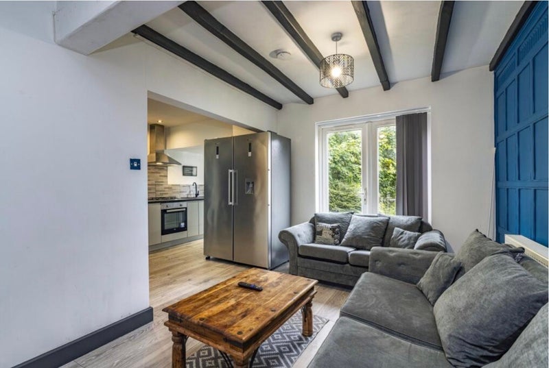 Room Beeston Road in Nottingham