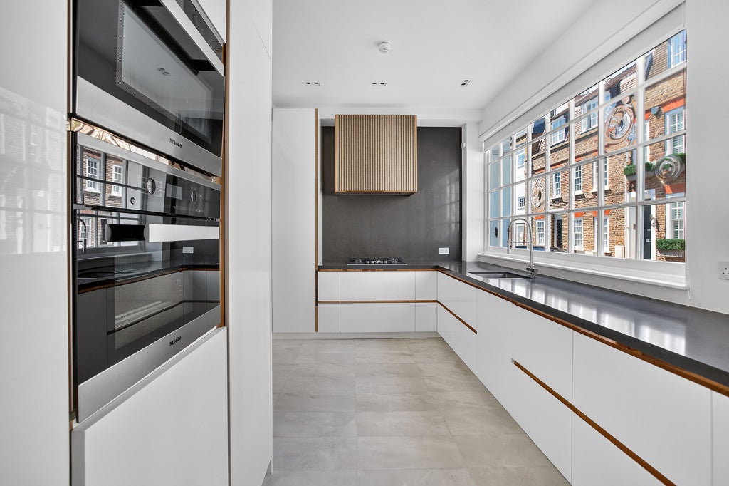 House Brompton Square in Greater London