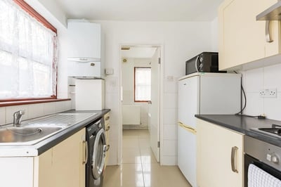 House Flint Close in Greater London