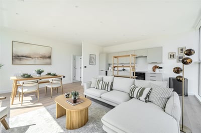 Flat Vanwall Road in Maidenhead