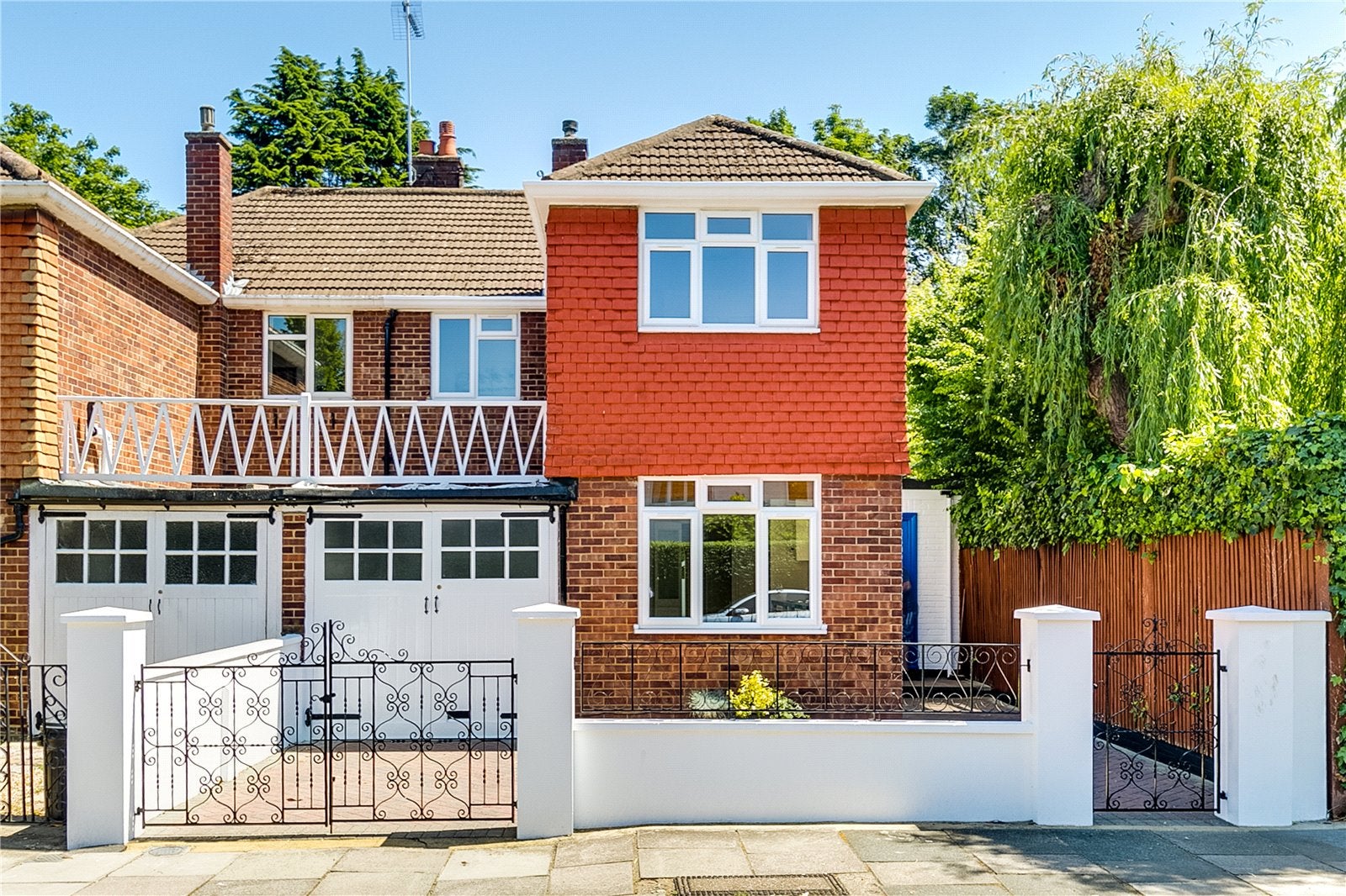 House Boileau Road in Greater London