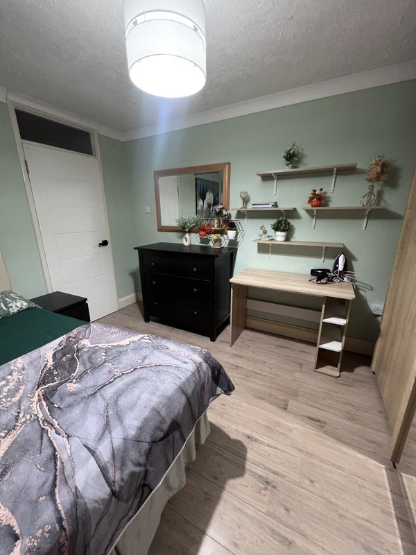 Room Rectory Wood in Harlow