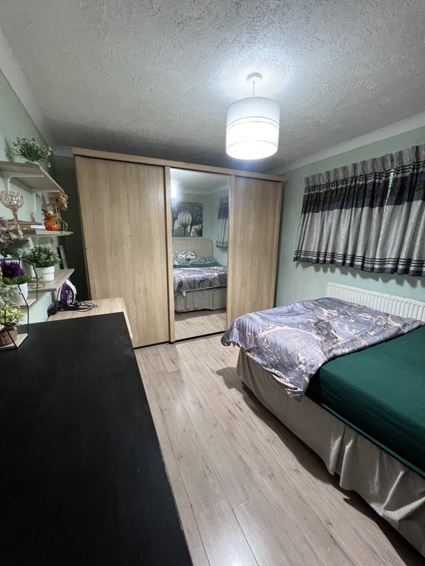 Room Rectory Wood in Harlow
