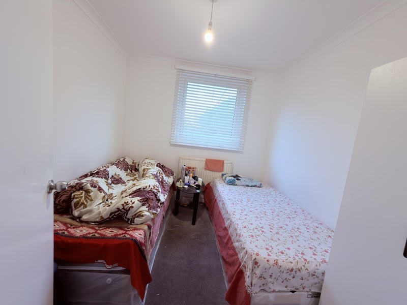 Room Salmon Lane in Greater London