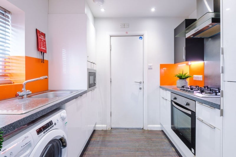 Room King Street in Newcastle-under-Lyme