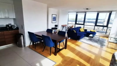 Room Harbinger Road in Greater London