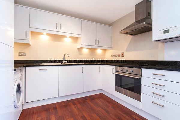 House Elm Grove in Greater London