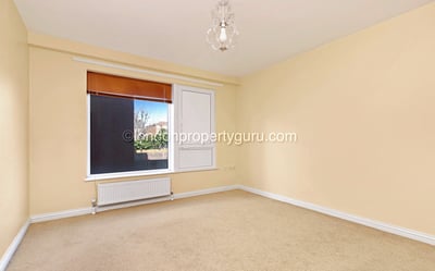 House Elm Grove in Greater London