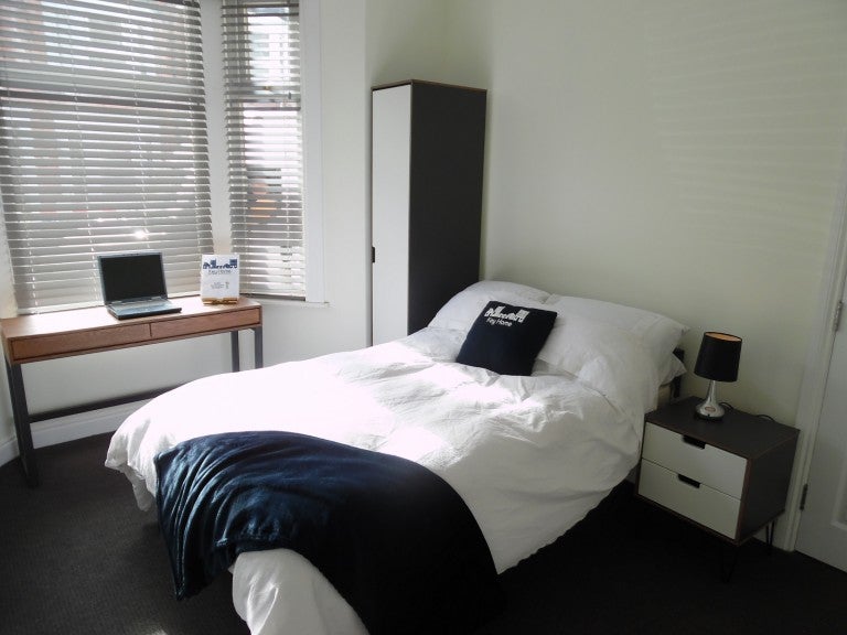 Room Adnitt Road in Northampton