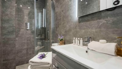 Flat Marylebone Road in City of Westminster