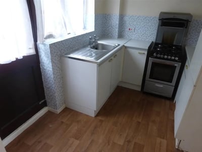 House Tylcha Wen Close in Tonyrefail
