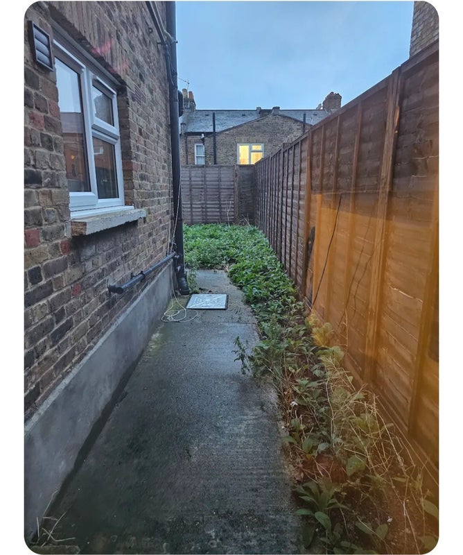 Room Poplar Road in Greater London