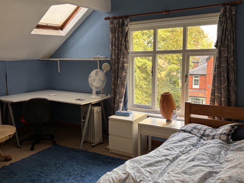 Room Chandos Road in Manchester