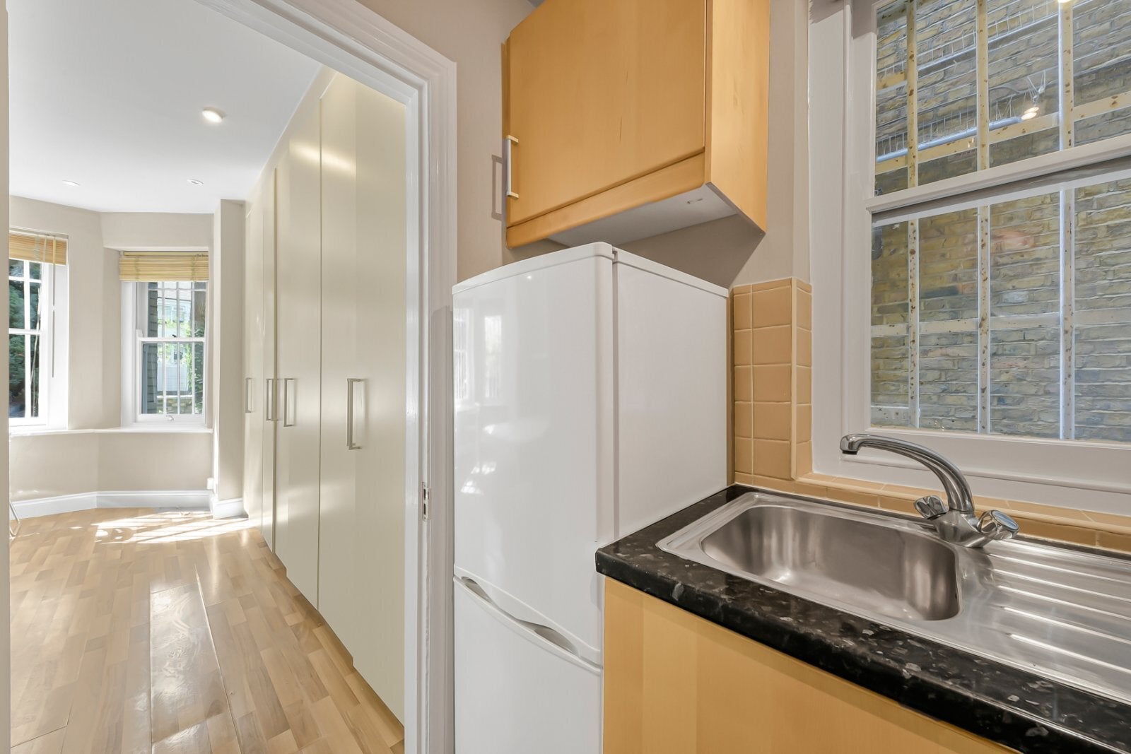 Flat Fellows Road in Greater London