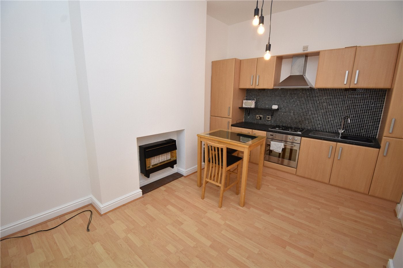 Flat Devonshire Road in Oxton Village
