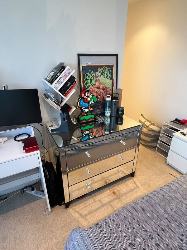 Room Lanterns Way in Greater London