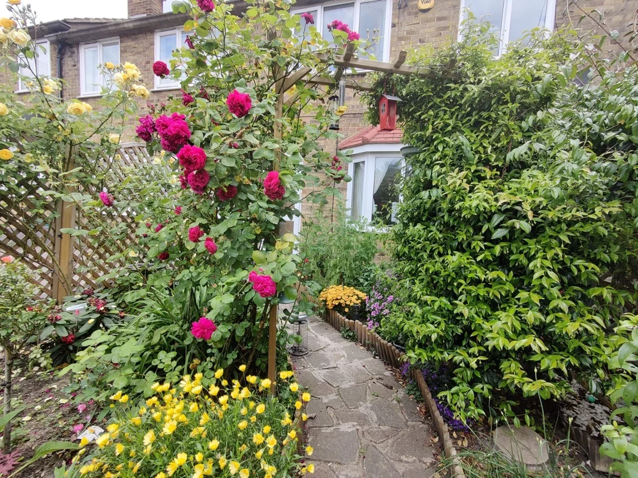 House Robin Hood Lane in Greater London