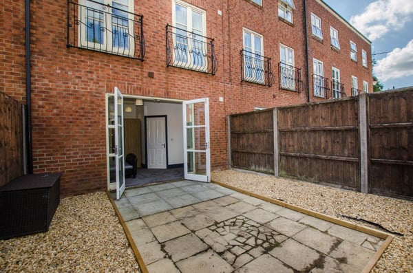 Room South Terrace in Witham Town